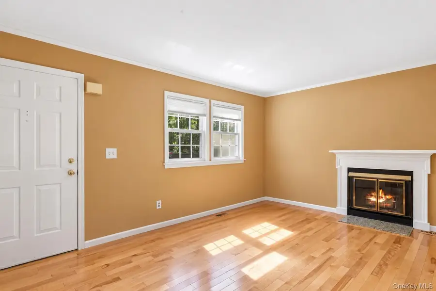 24 Huntington Commons, Yaphank, NY 11980 - #2