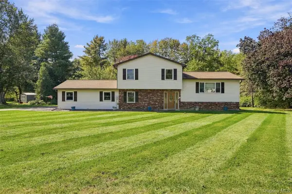 23 Stephen Drive, Hopewell Junction, NY 12533