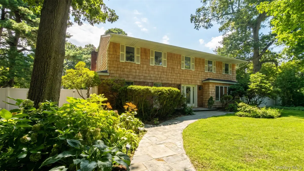 8 Tree Hollow Lane, Dix Hills, NY 11746 - #1