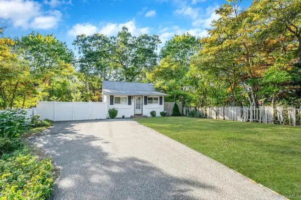 60 S Evergreen Drive, Selden, NY 11784