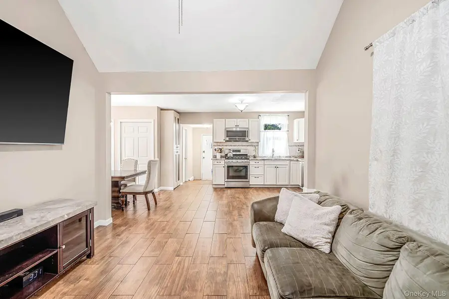 60 S Evergreen Drive, Selden, NY 11784 - #2