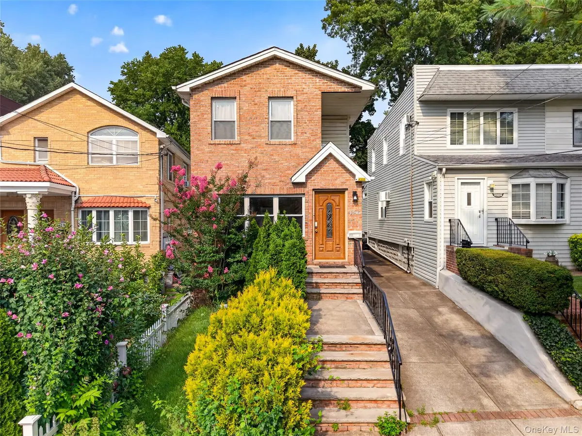 42-05 249th Street, Little Neck, NY 11363 - #1