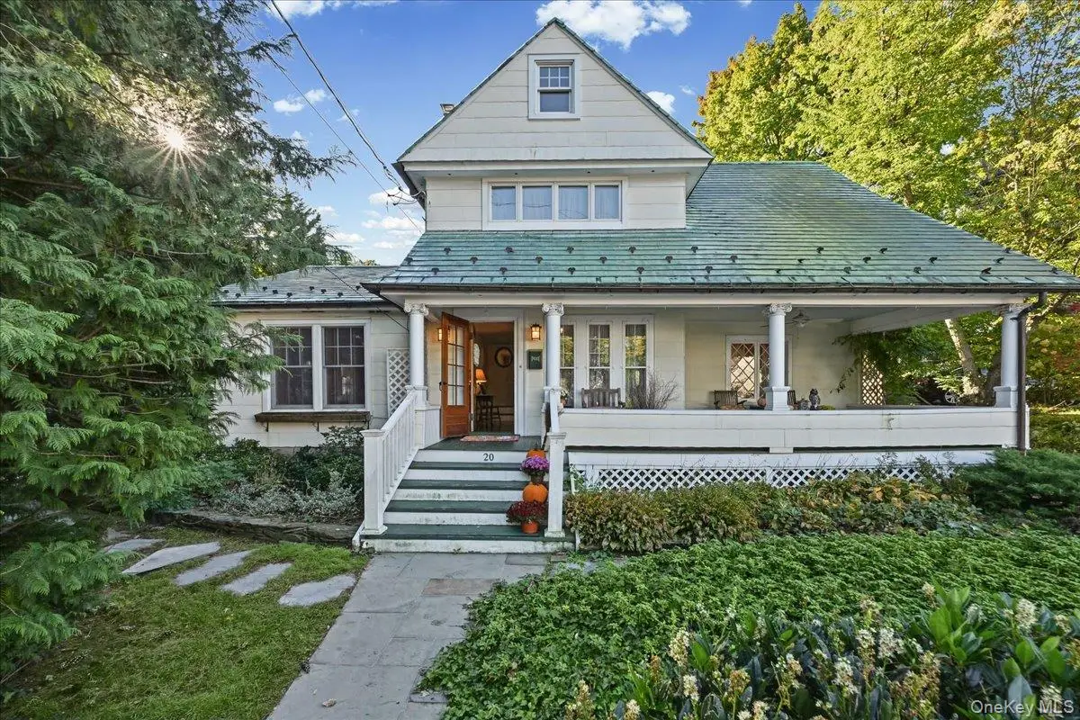 20 5th Avenue, Port Washington, NY 11050 - #1