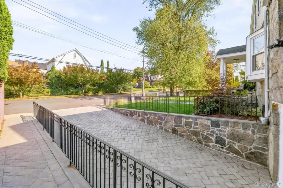85 Dunwoodie Street, Yonkers, NY 10704 - #3