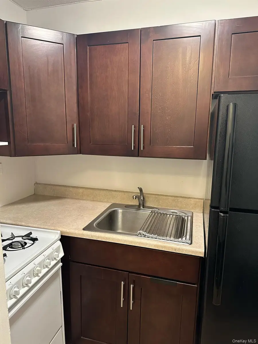 150-38 Union Turnpike #8L, Flushing, NY 11367 - #3