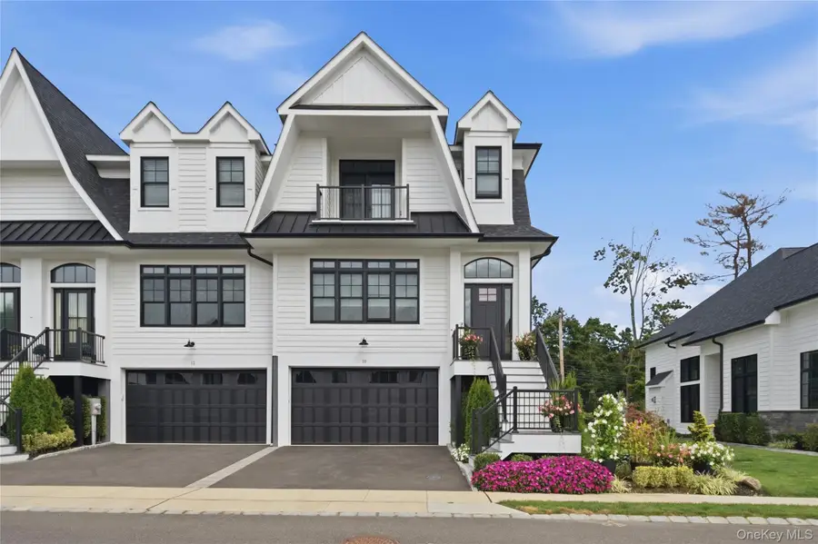 10 Three Ponds Lane W, Woodbury, NY 11797 - #2