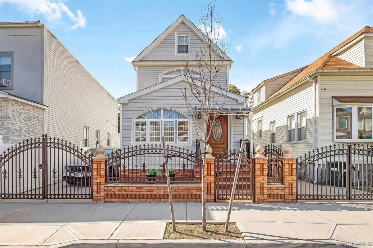10462 127th Street, South Richmond Hill, NY 11419 - #1