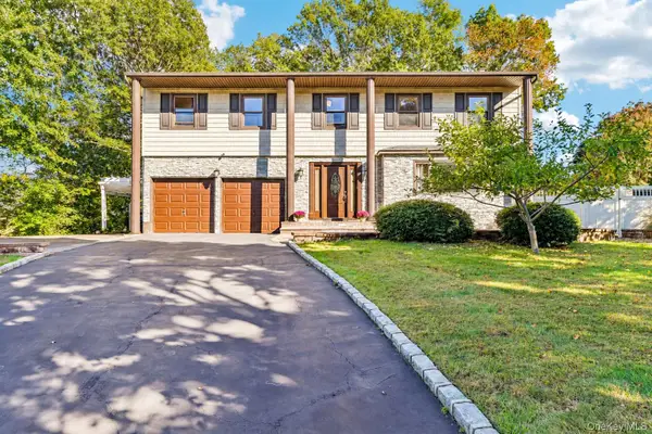 81 Twin Oaks Drive, Kings Park, NY 11754