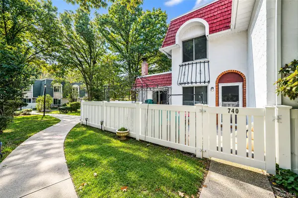 740 Blue Ridge Drive, Medford, NY 11763