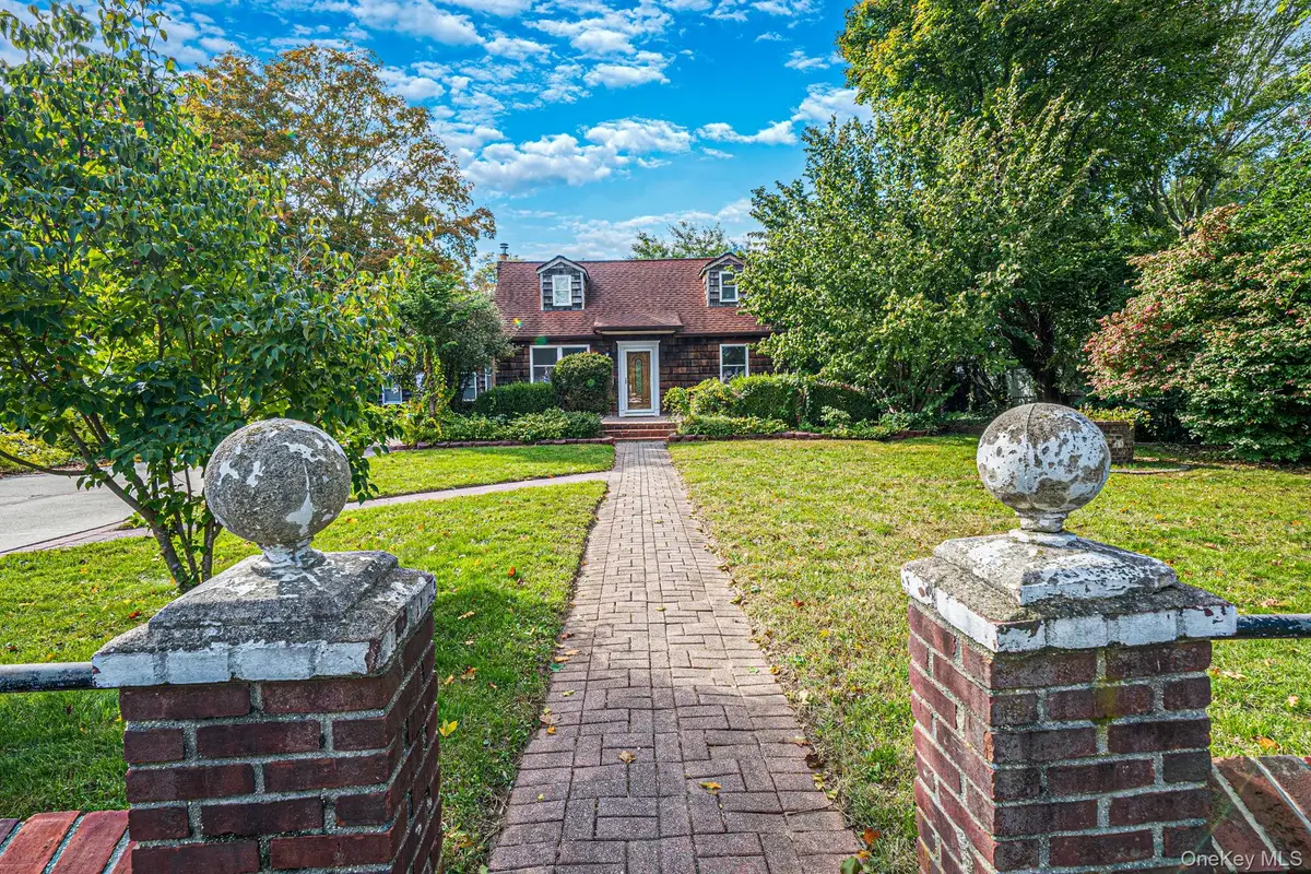 1041 Joselson Avenue, Bay Shore, NY 11706 - #1