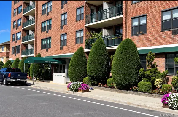 333 E Broadway #2D, Long Beach, NY 11561