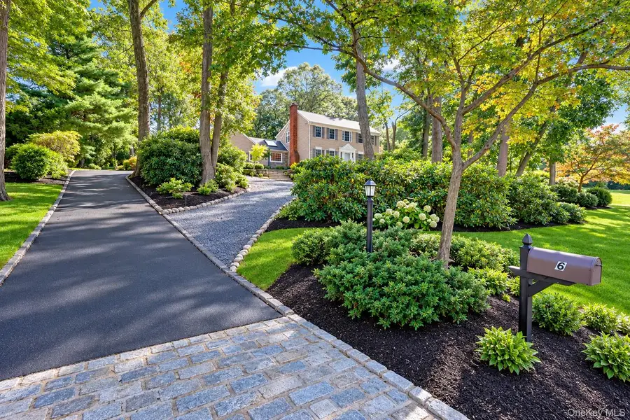 6 Mill River Road, Setauket, NY 11733 - #3
