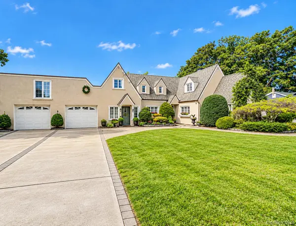 414 Avalon Place, East Meadow, NY 11554