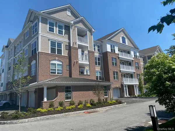 811 Regency Drive #802, Fishkill, NY 12524