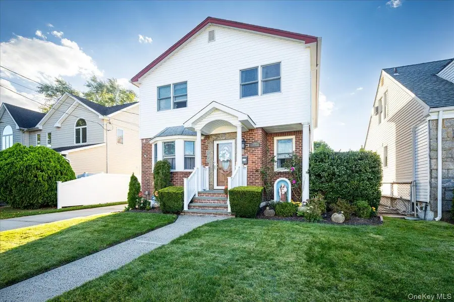 206 Grange Street, Franklin Square, NY 11010 - #3