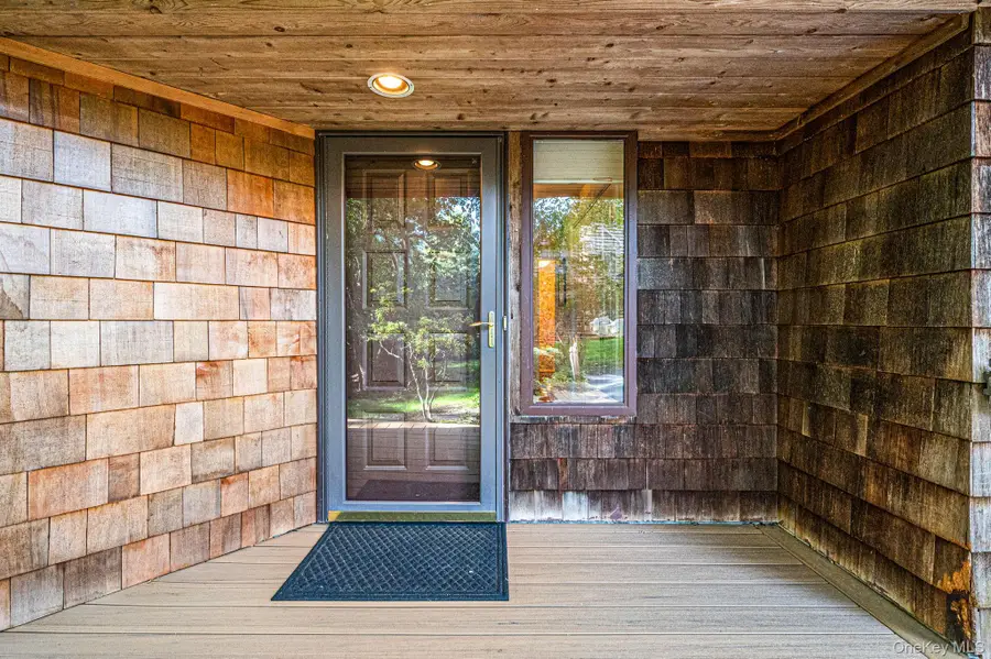 901 Pepperidge Lake Road, Eastport, NY 11941 - #3