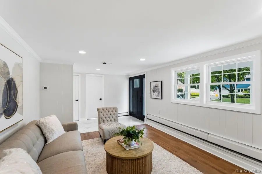 12 E Park Drive, Old Bethpage, NY 11804 - #3