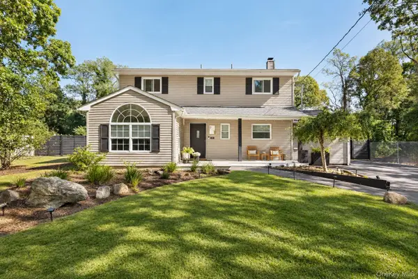 7 Charm City Drive, Port Jefferson Station, NY 11776