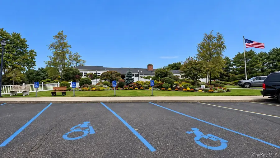 205 Village Circle W, Manorville, NY 11949 - #2