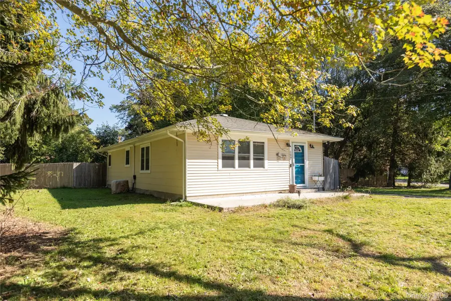 109 Dogwood Road, Mastic Beach, NY 11951 - #2
