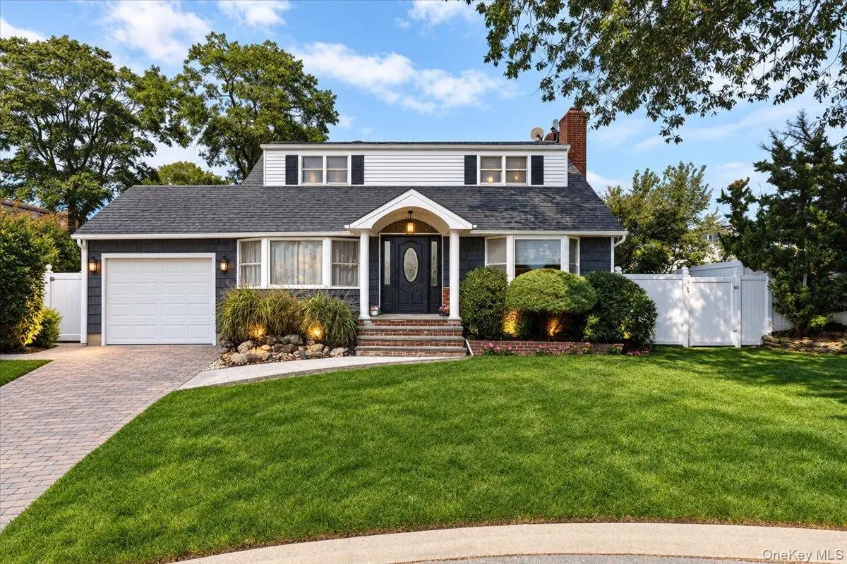 1 5th Avenue, Farmingdale, NY 11735 - #1