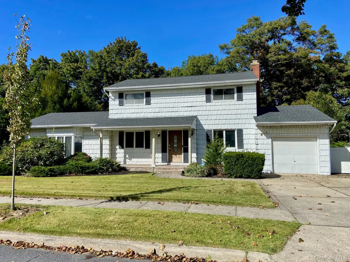 21 Shelton Court, Commack, NY 11725 - #1