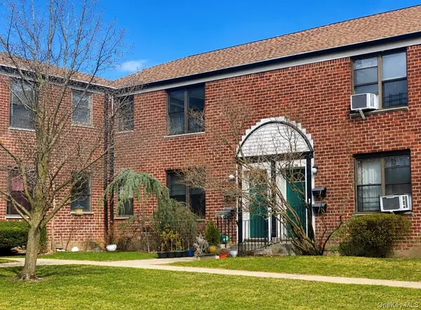 196-40 67th Avenue #2nd FL, Fresh Meadows, NY 11365
