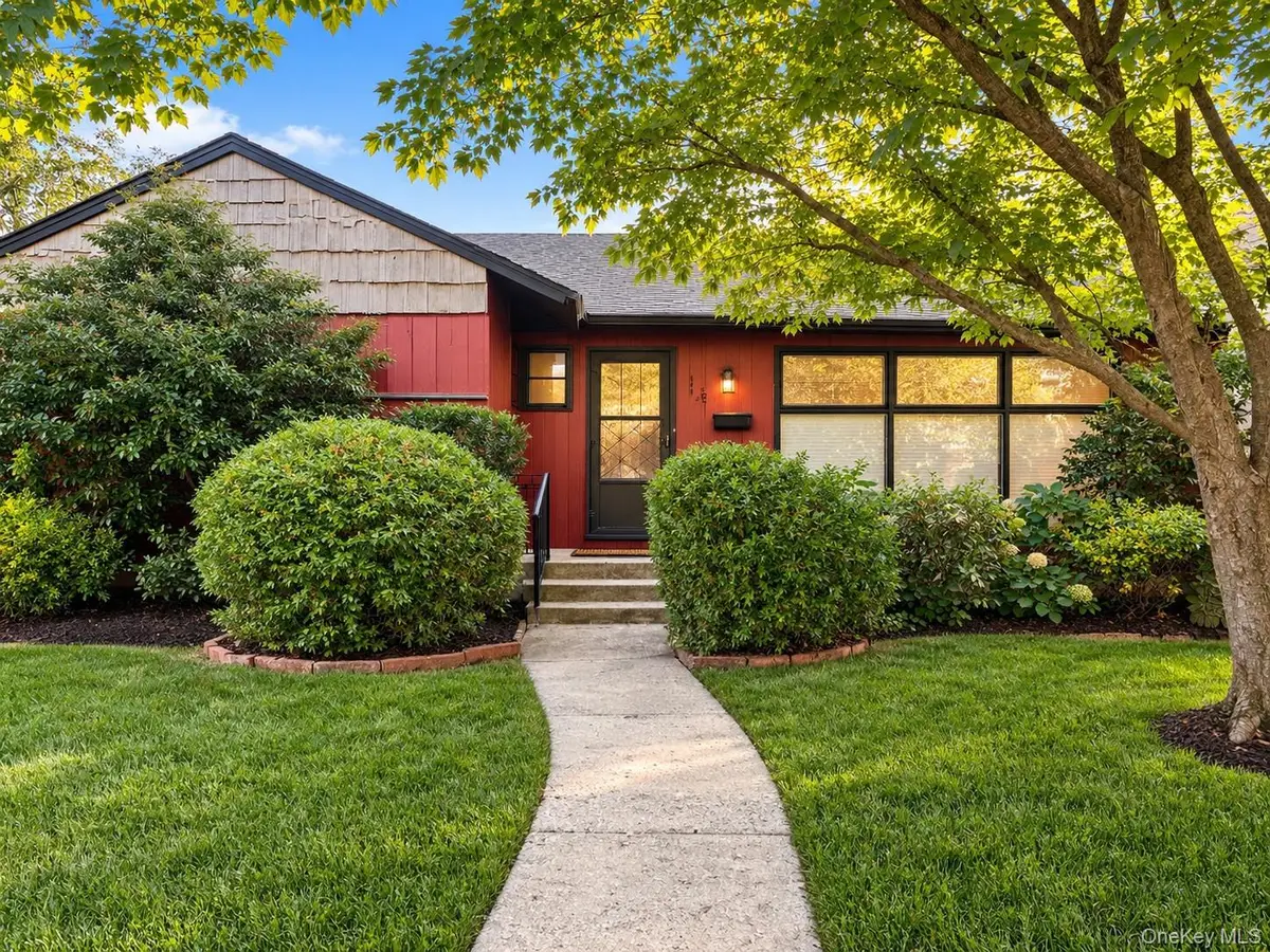 428 Leslie Lane, Uniondale, NY 11553 - #1
