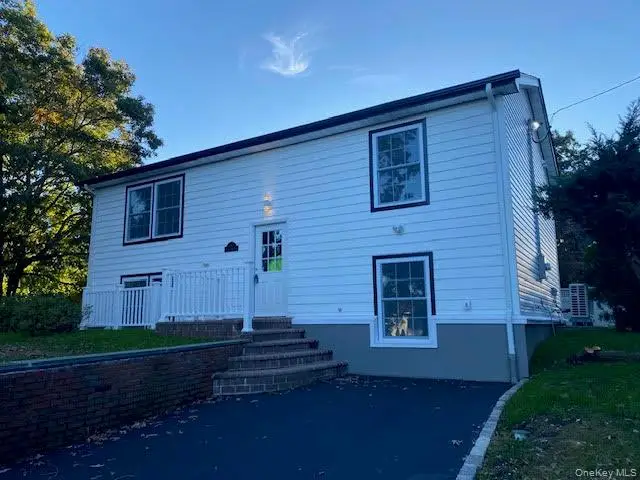 14 Split Cedar, Islandia, NY 11749 - #2