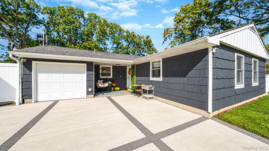 9 Hill Street, Ronkonkoma, NY 11779 - #3