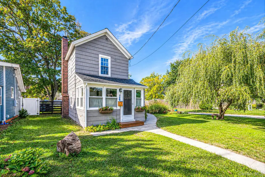 26 Nottingham Avenue, Patchogue, NY 11772 - #2
