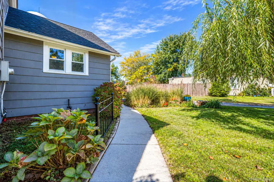 26 Nottingham Avenue, Patchogue, NY 11772 - #3