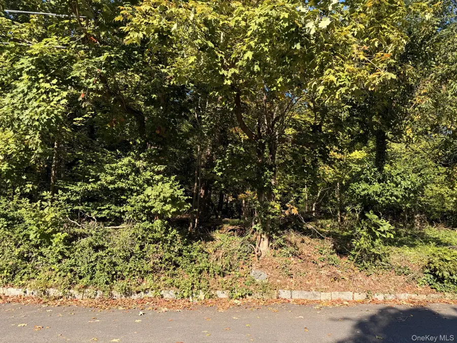 Glen Eagles Drive, Larchmont, NY 10538 - #2