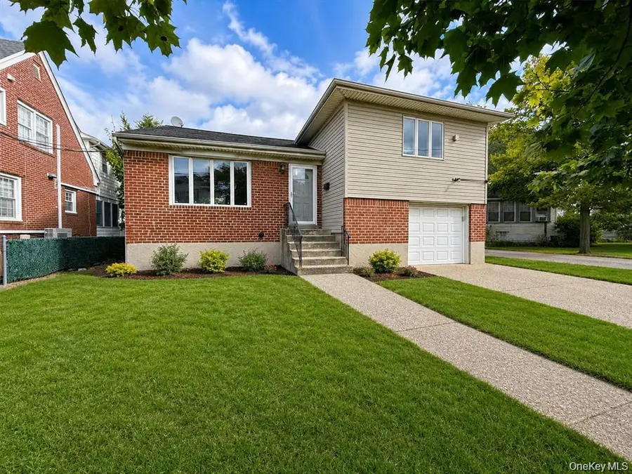 324 Buckingham Road, Cedarhurst, NY 11516 - #2