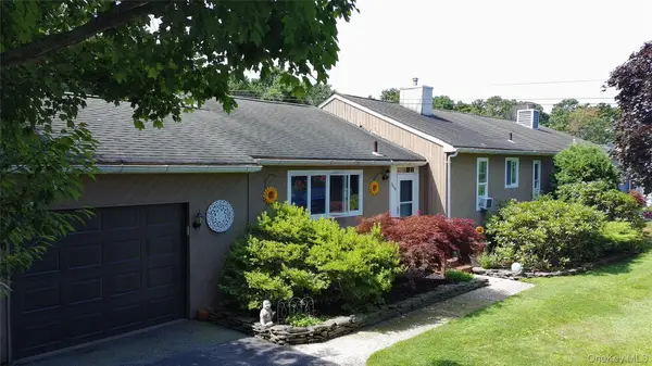 752 Mccord Street #B, Westhampton Beach, NY 11978