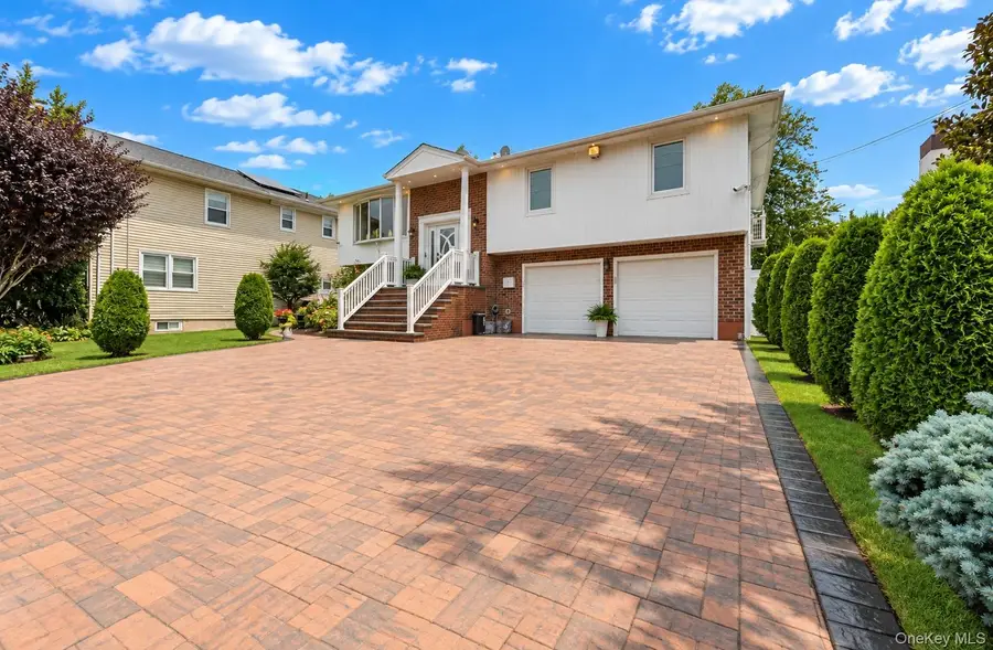 928 N Fletcher Avenue, Valley Stream, NY 11580 - #2