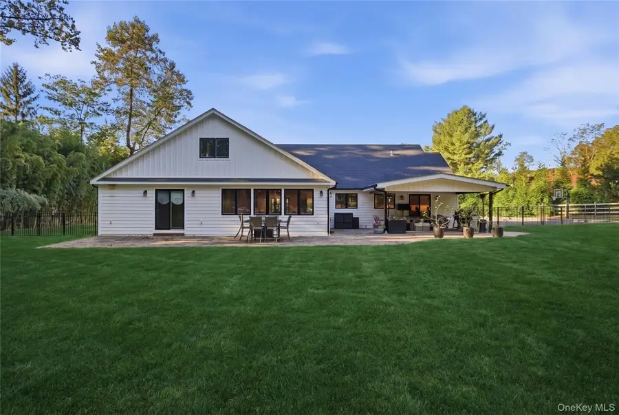12 Meadow Lane, Lloyd Harbor, NY 11743 - #3