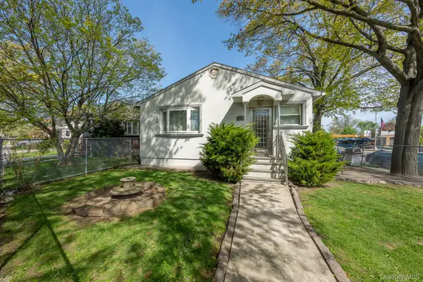 157-59 19th Avenue, Whitestone, NY 11357