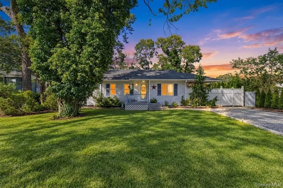 48 Hart Avenue, Flanders, NY 11901 - #3