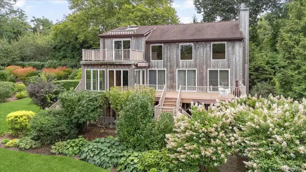 2785 Noyack Road, Sag Harbor, NY 11963