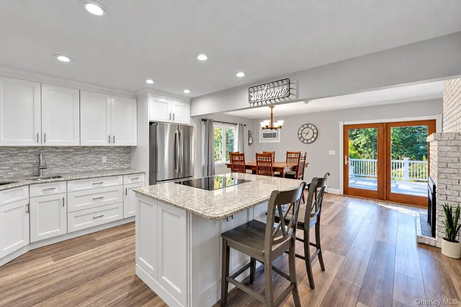 1588 Roosevelt Avenue, Bohemia, NY 11716 - #3