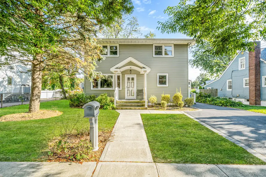 263 Waco Street, Lindenhurst, NY 11757 - #2