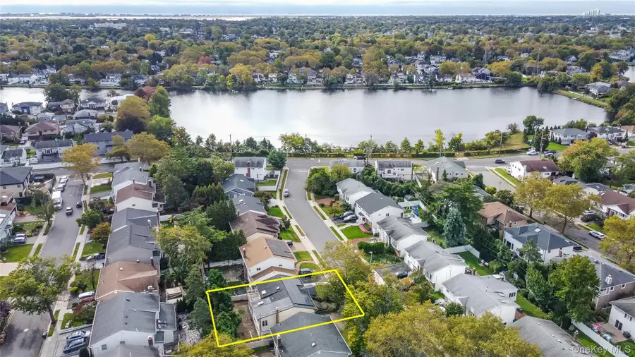 23 Gale Drive, Valley Stream, NY 11581 - #2