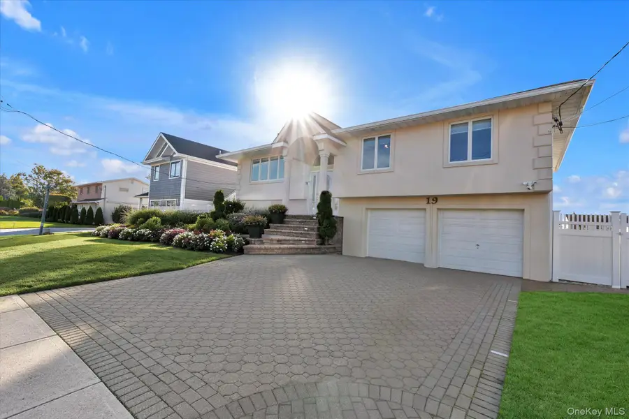 19 Anchor Drive, Massapequa, NY 11758 - #2