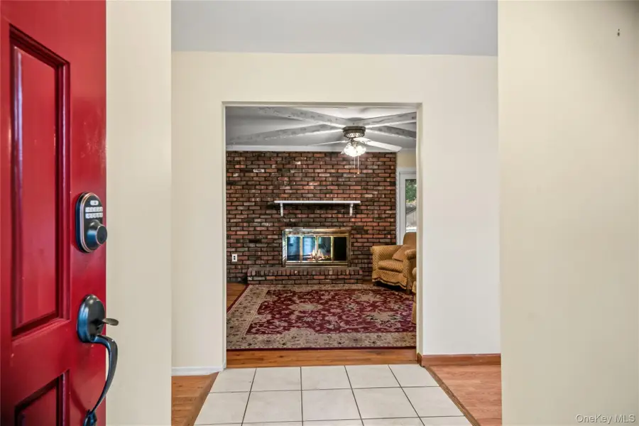 77 E Woodside Avenue, Patchogue, NY 11772 - #3