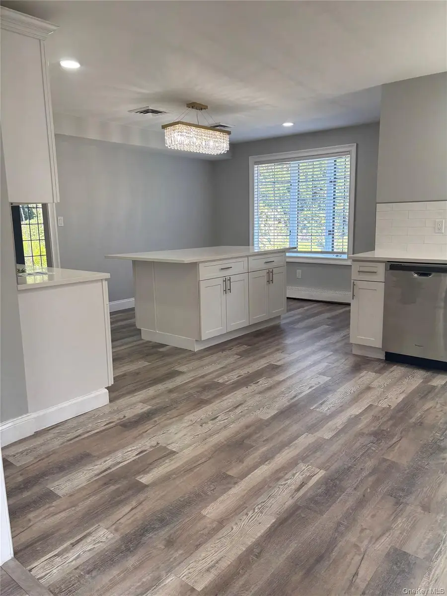 18 William Street, Coram, NY 11727 - #2