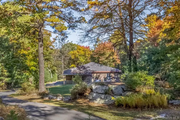 296 Circle Road, Cragsmoor, NY 12420