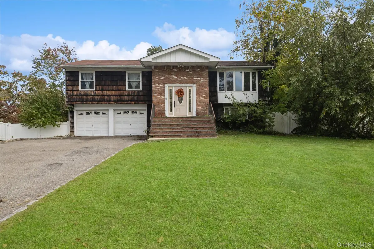 35 Peppermint Road, Commack, NY 11725 - #1