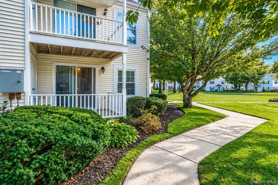 173 Fairview Circle, Middle Island, NY 11953 - #3