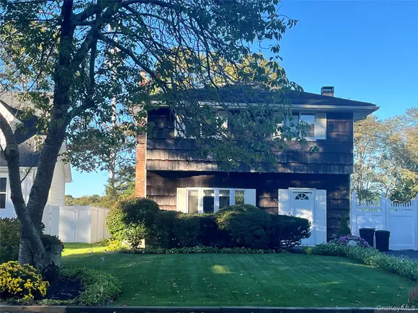 242 Madison Street, Mastic Beach, NY 11951